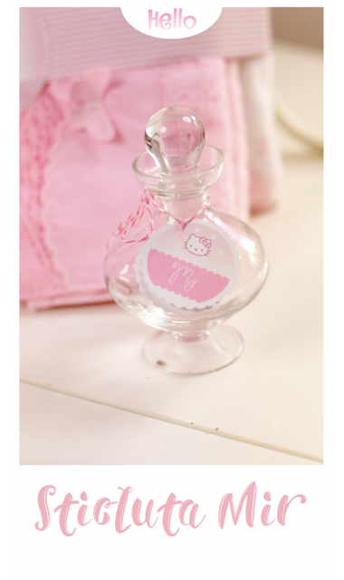 Trusou de botez personalizat brodat cu Hello Kitty pentru fete, Kitty Sugar  2